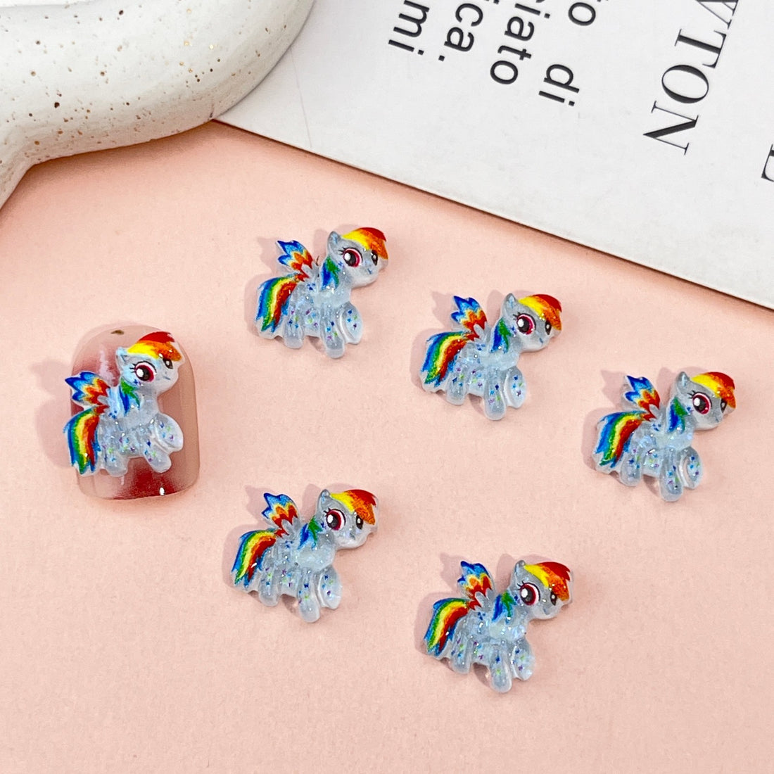 20pcs dije acrílico mini Little Pony de dibujos animados Accesorios DIY de decoración de uñas para manicuras, joyería y álbumes de recortes