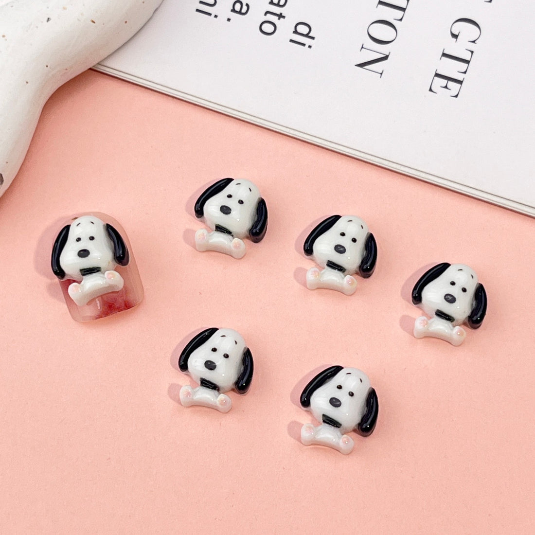 20pcs cartoon snoopy acrylic mini nail charm DIY Nail Art Accessories for Manicures jewelry scrapbook decor