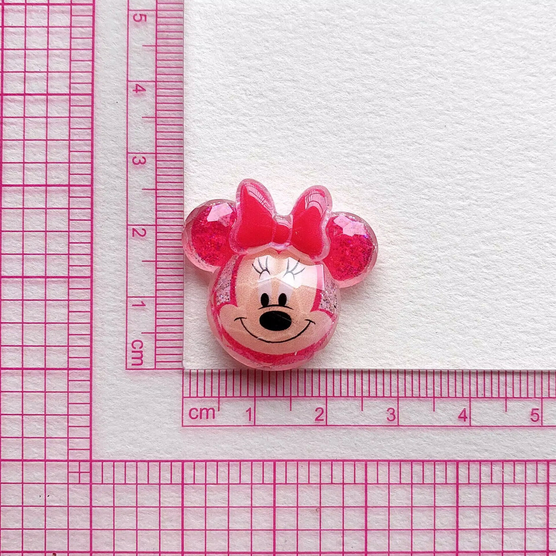 10Pcs Winnie the pooh Minnie mouse chip and dale resin charm glitter Flatback acrylic Figurines DIY hairpin Miniatures Scrapbook Decor Craft