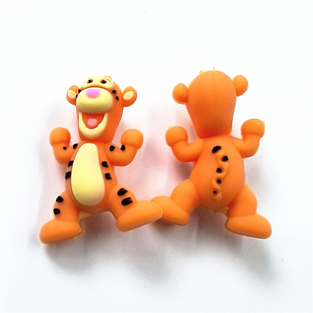 5pcs Winnie the pooh Dumbo Simba Marie cat 3D focal silicone Bead